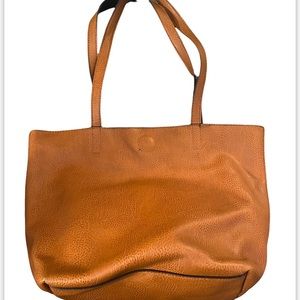Leather tote